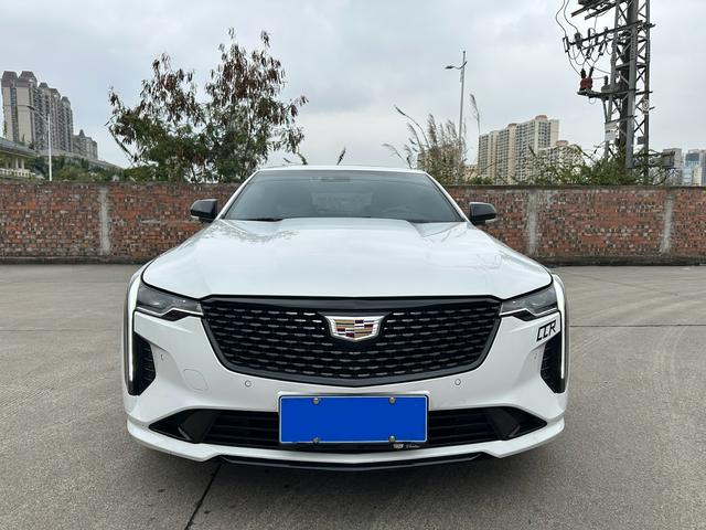 Cadillac CT4