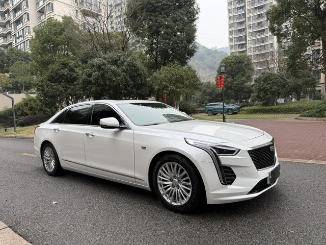 Cadillac CT6