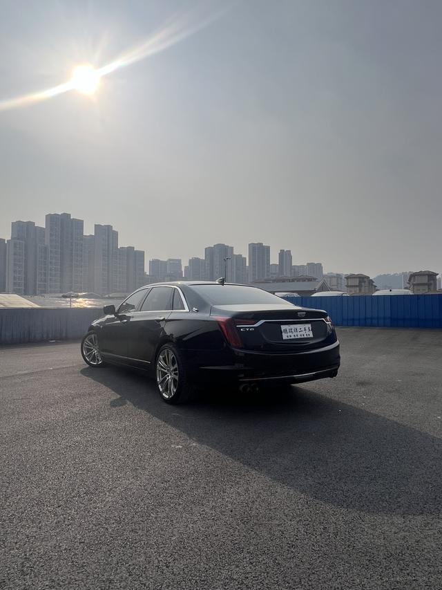 Cadillac CT6