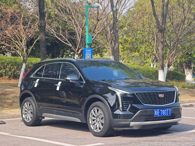 Cadillac XT4