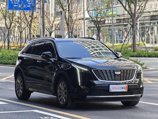 Cadillac XT4