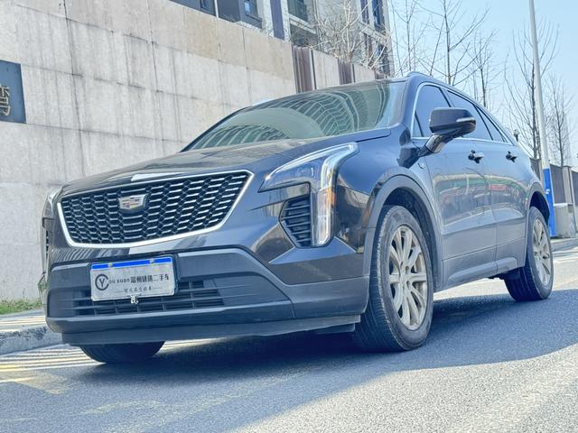 Cadillac XT4