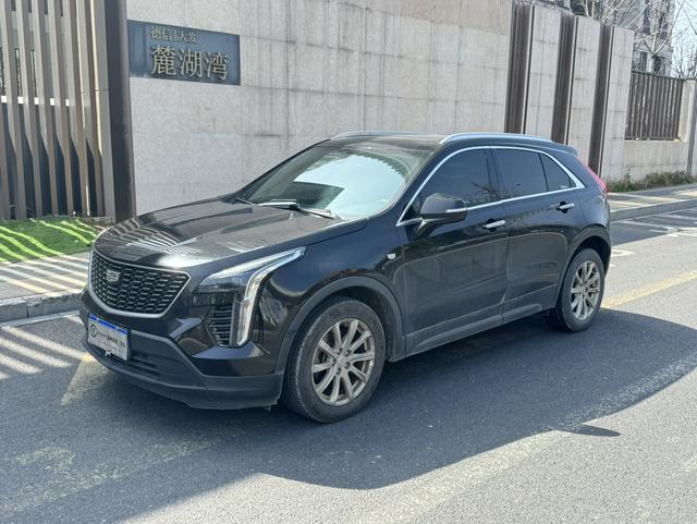 Cadillac XT4