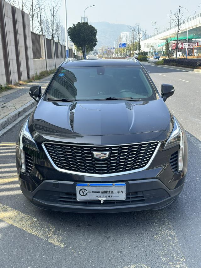 Cadillac XT4