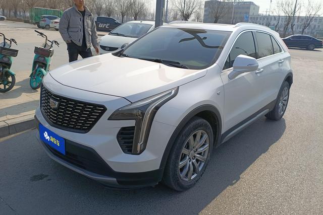 Cadillac XT4