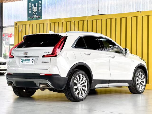 Cadillac XT4