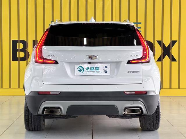 Cadillac XT4