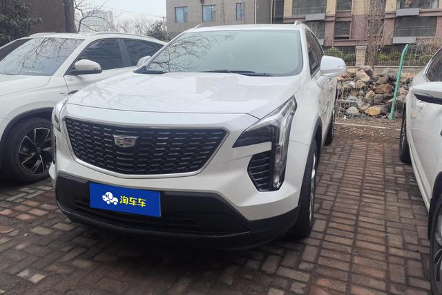 Cadillac XT4