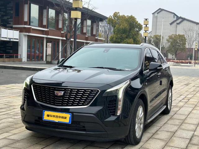 Cadillac XT4