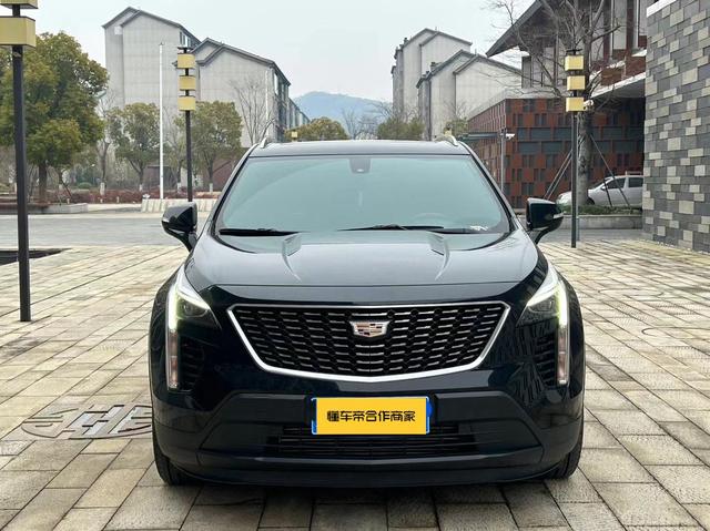 Cadillac XT4