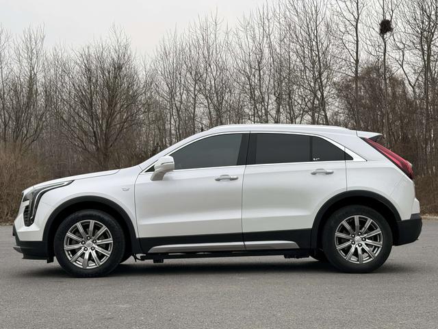 Cadillac XT4