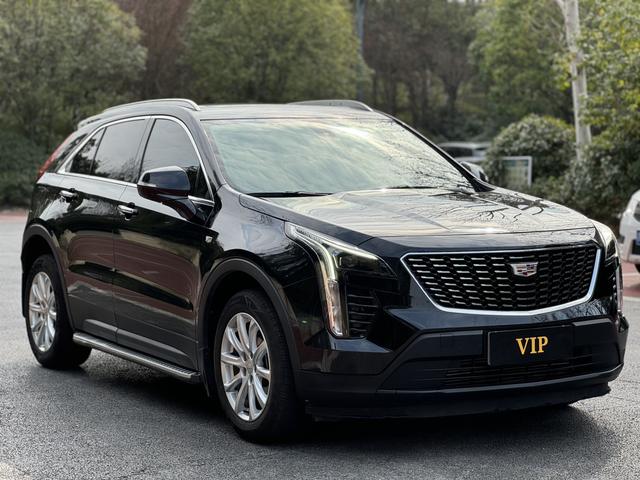 Cadillac XT4