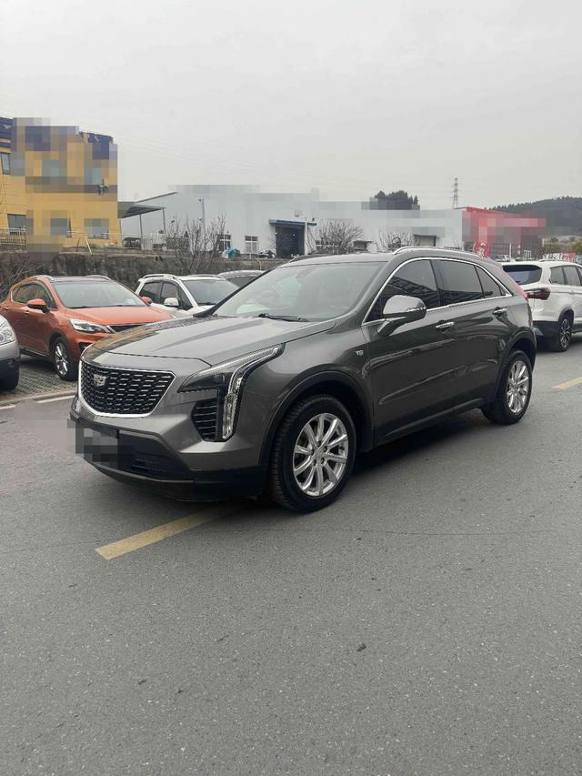 Cadillac XT4