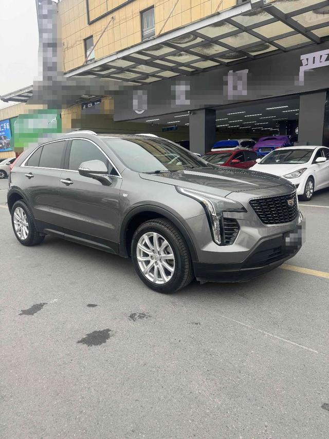 Cadillac XT4