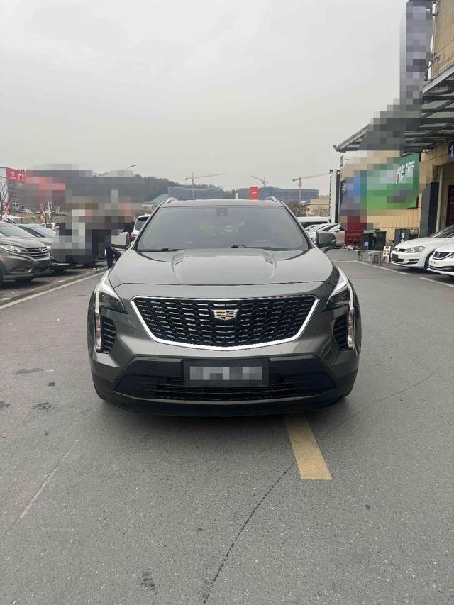 Cadillac XT4