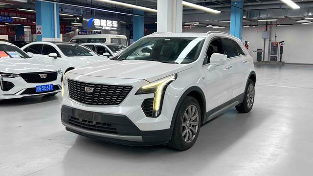 Cadillac XT4