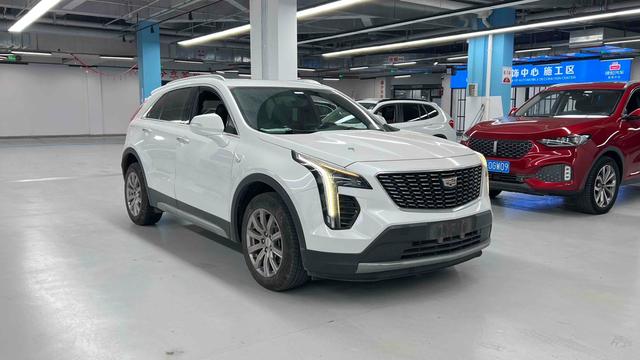 Cadillac XT4