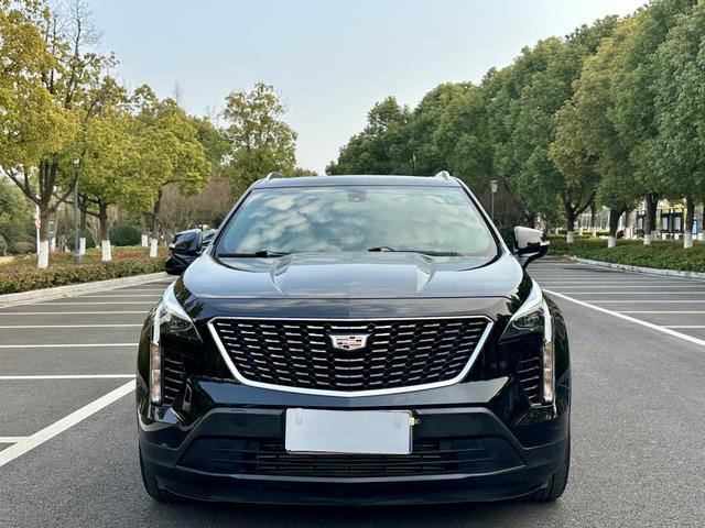 Cadillac XT4