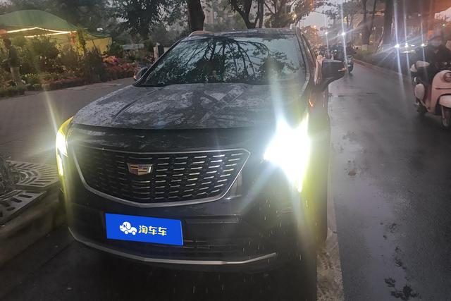 Cadillac XT4