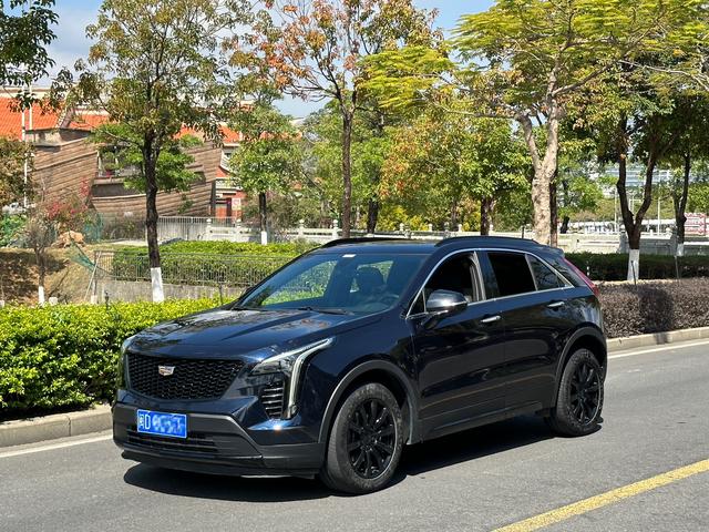 Cadillac XT4