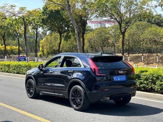 Cadillac XT4