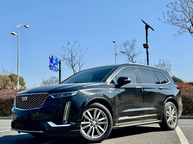 Cadillac XT6