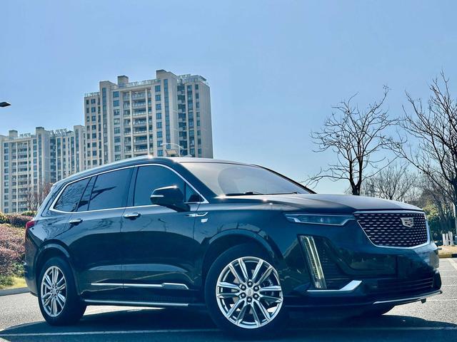 Cadillac XT6