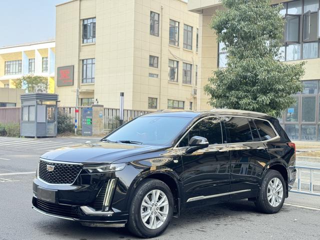 Cadillac XT6