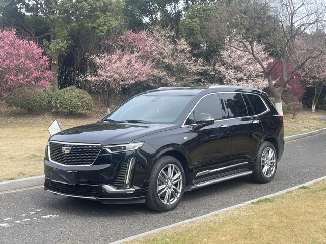 Cadillac XT6