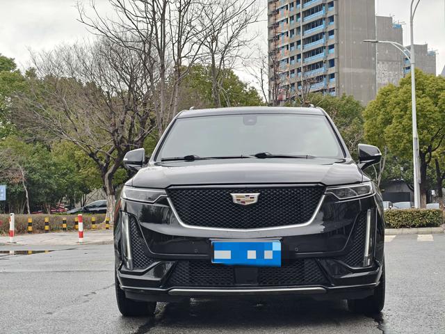 Cadillac XT6