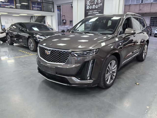 Cadillac XT6