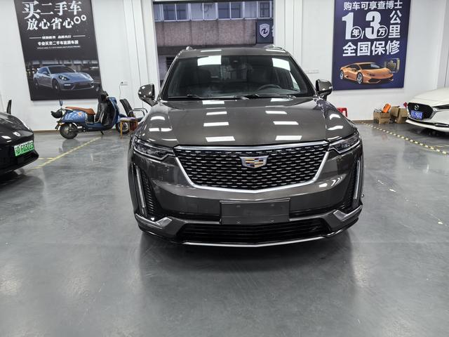 Cadillac XT6