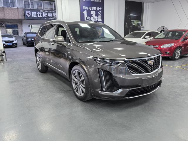 Cadillac XT6