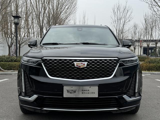 Cadillac XT6