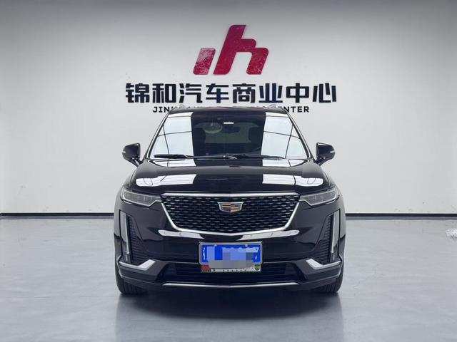 Cadillac XT6