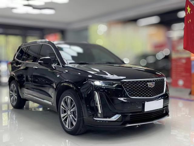 Cadillac XT6