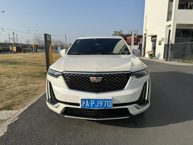 Cadillac XT6