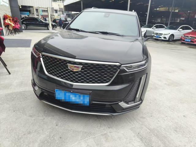 Cadillac XT6