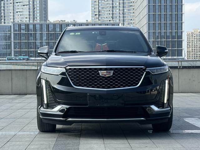 Cadillac XT6