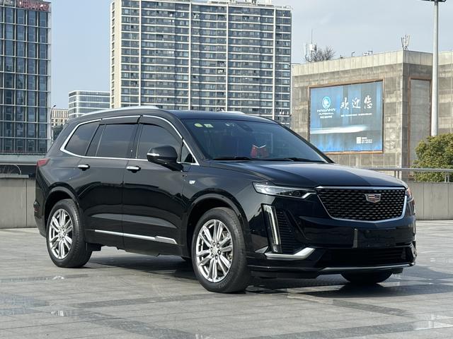 Cadillac XT6