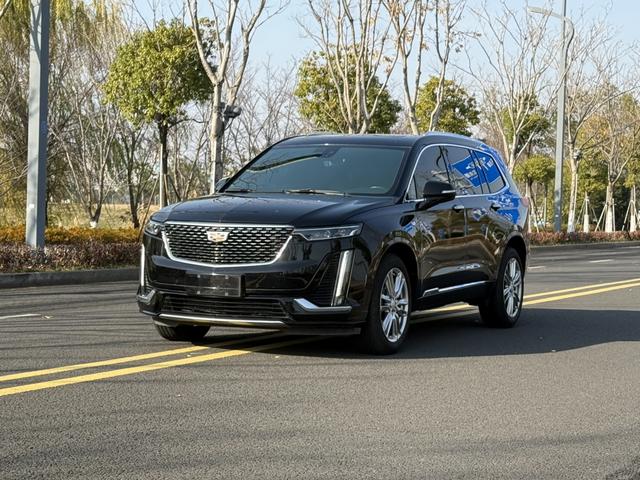 Cadillac XT6