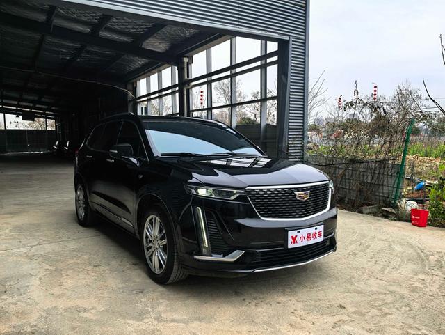 Cadillac XT6