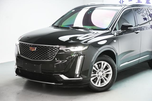 Cadillac XT6