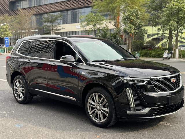 Cadillac XT6