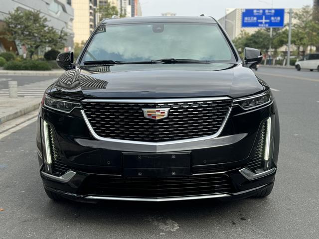 Cadillac XT6