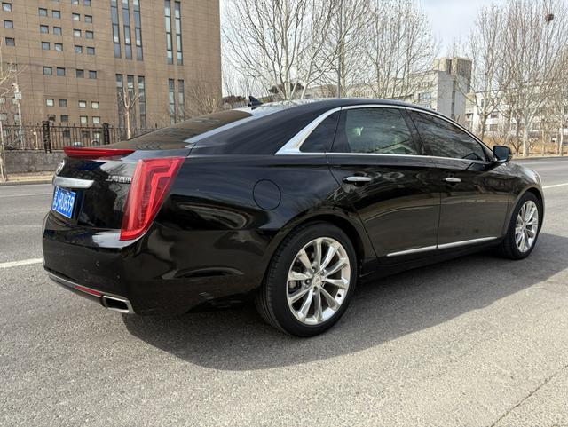 Cadillac XTS