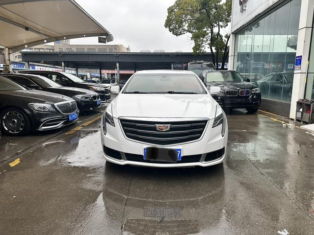 Cadillac XTS