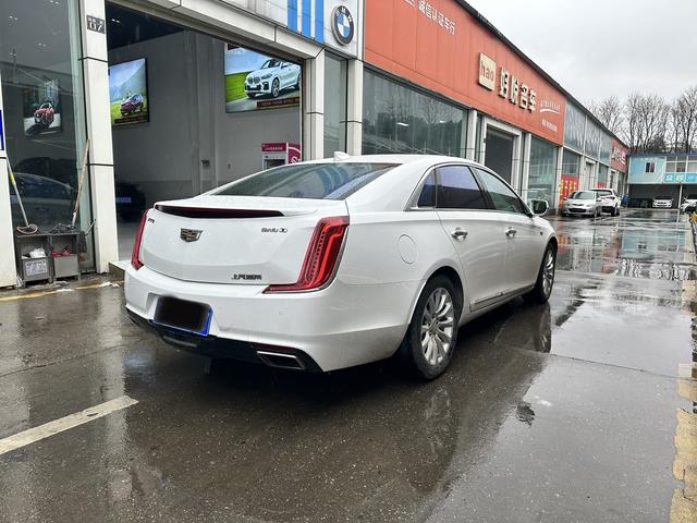 Cadillac XTS