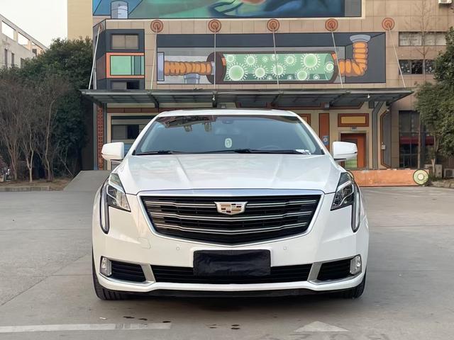 Cadillac XTS