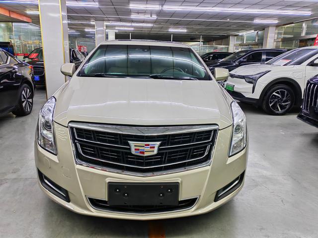 Cadillac XTS